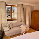 Lukaserhof 아파트 *