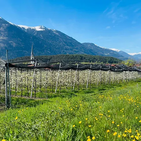 Lägenhet Lukaserhof