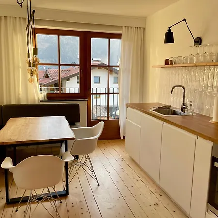 Lukaserhof *